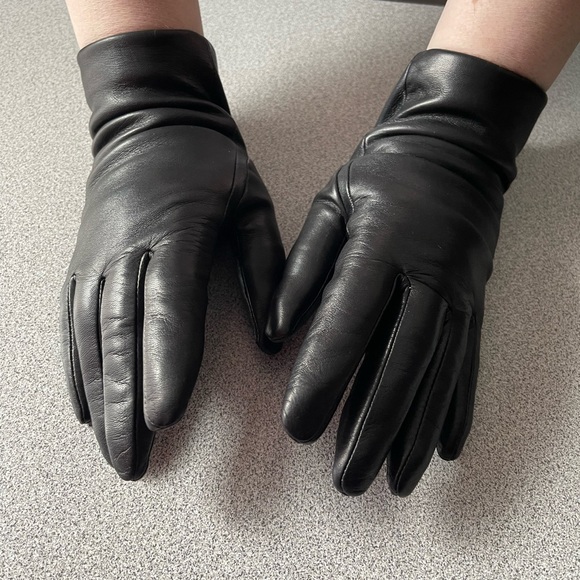 Nordstrom Black Leather Cashmere Lined Gloves - Picture 1 of 9